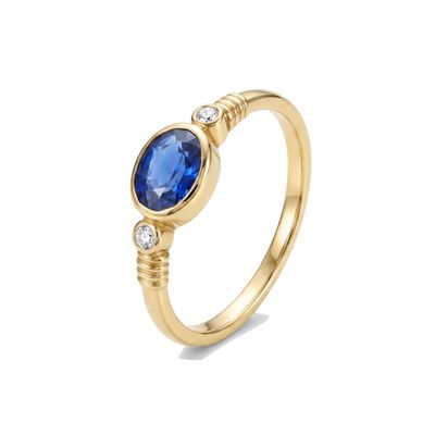 Burgu Bantlı Oval Safir Yüzük